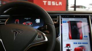 Tesla's Latest Update For The Model S Finally Makes It Good Again<em></em>